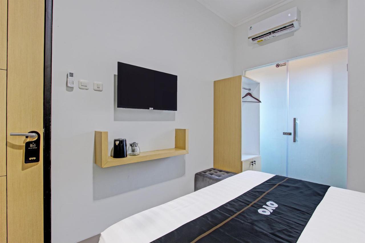 Capital O 91377 Mk Prime Syariah Hotell Semarang Eksteriør bilde
